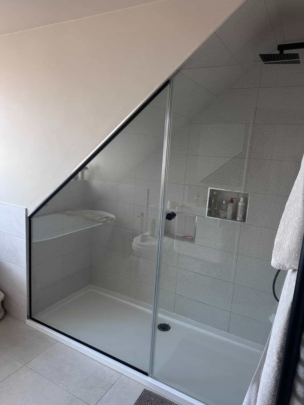 Loft en-suite walk-in shower